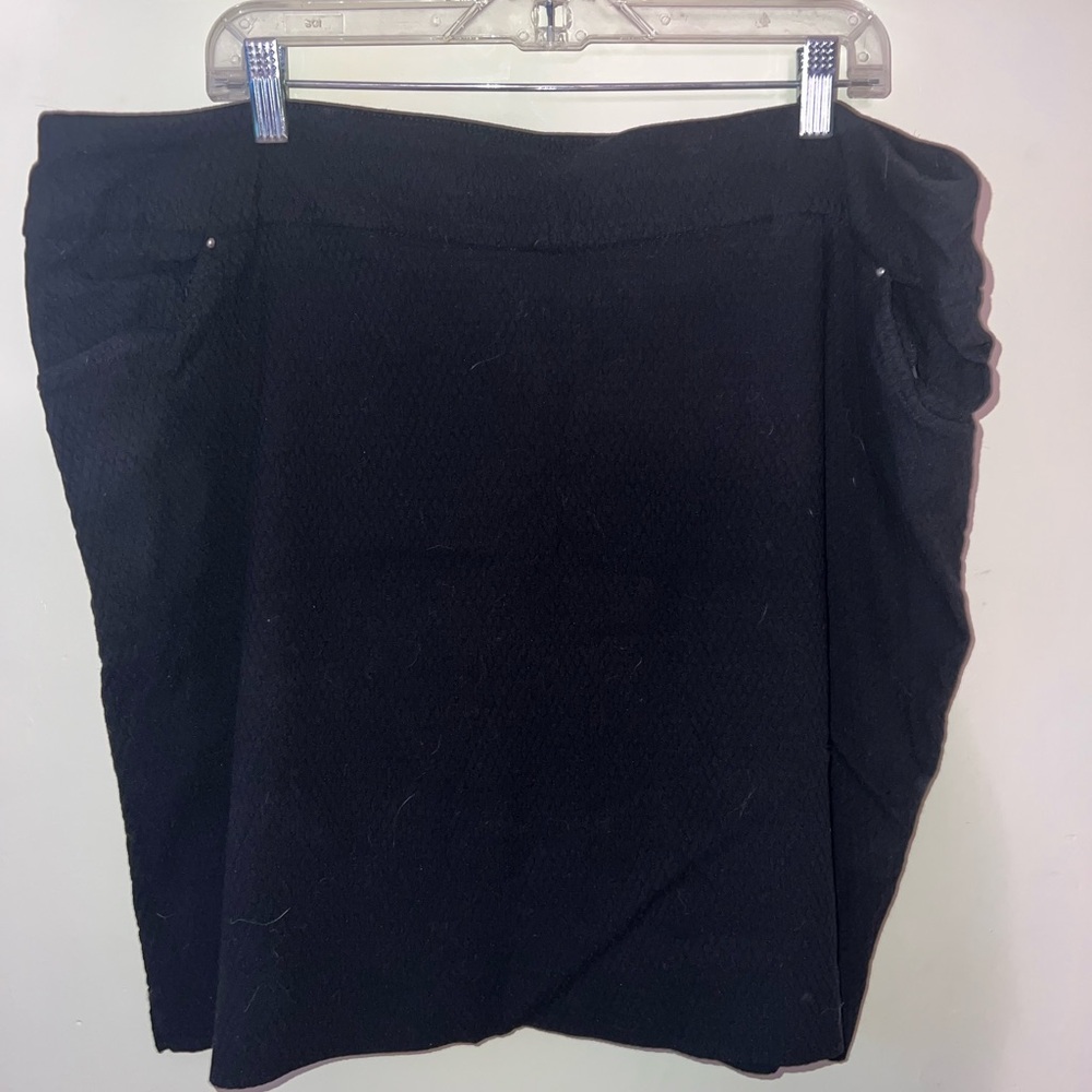 Westport brand black skort